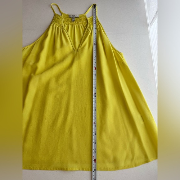 Joie Elspeth Smocked V-Neck Silk Tank Top,
Acid Lime Size XS - Picture 6 of 8